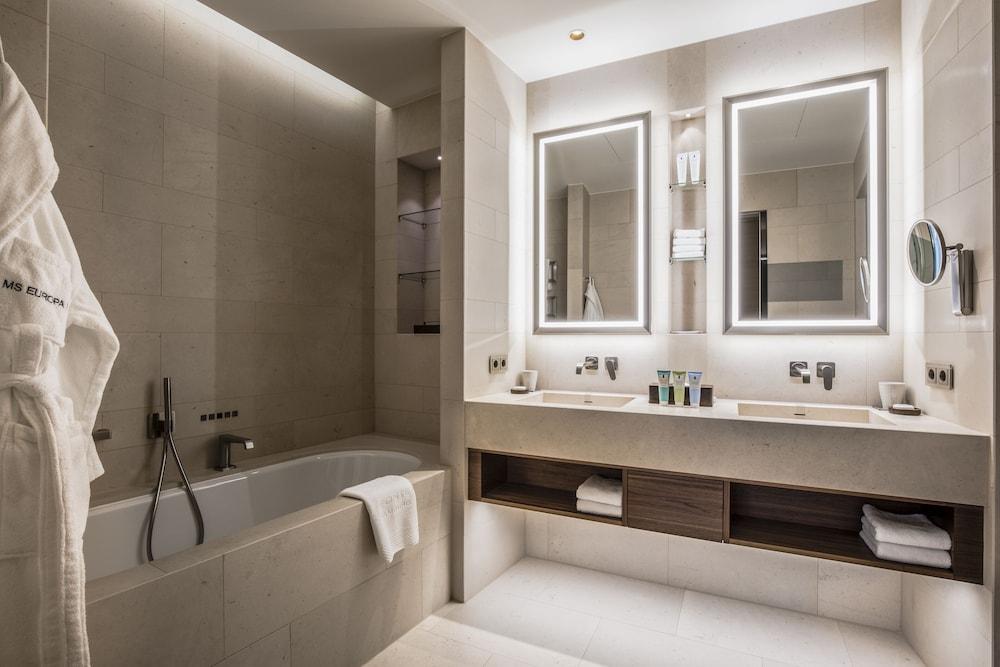 The Fontenay Hamburg Zewnętrze zdjęcie Bathroom
