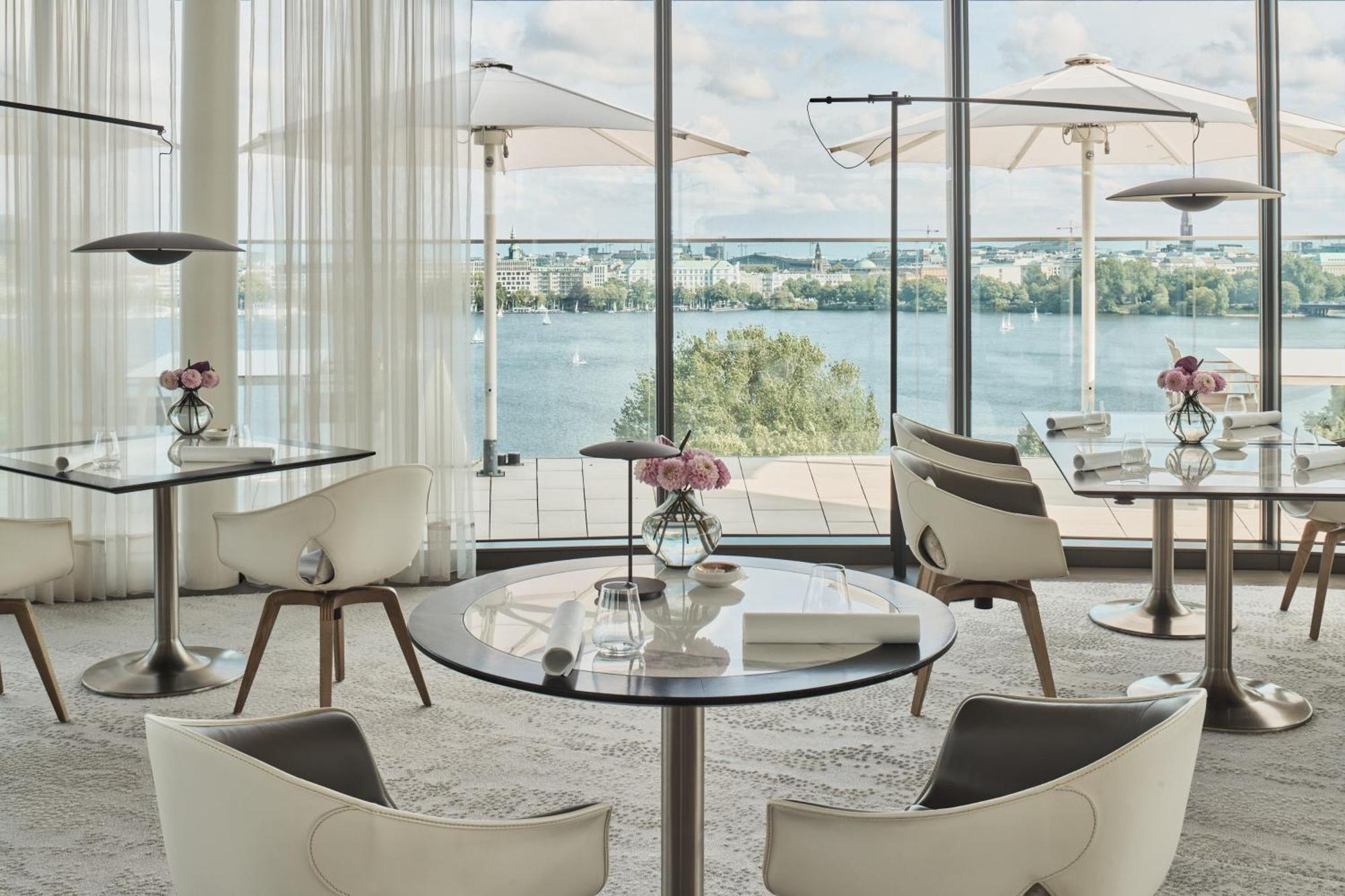 The Fontenay Hamburg Zewnętrze zdjęcie The Terrace